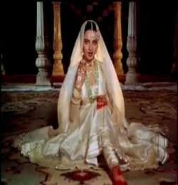 Un Aakhon Ki Masti Ke Deewane Hazaron Hai